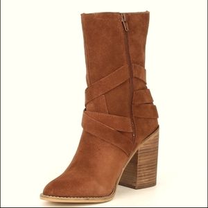 Chelsea & Violet, Vicki Suede Booties size 5.5 bwn